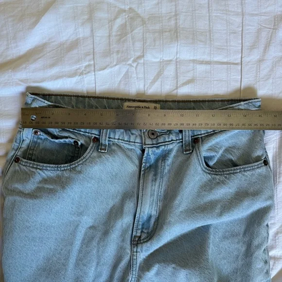 Abercrombie and Fitch The High Rise Loose Jean size 29 Regular - Picture 10 of 13